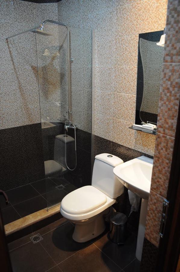 Hotel Apollon Erywań Zewnętrze zdjęcie